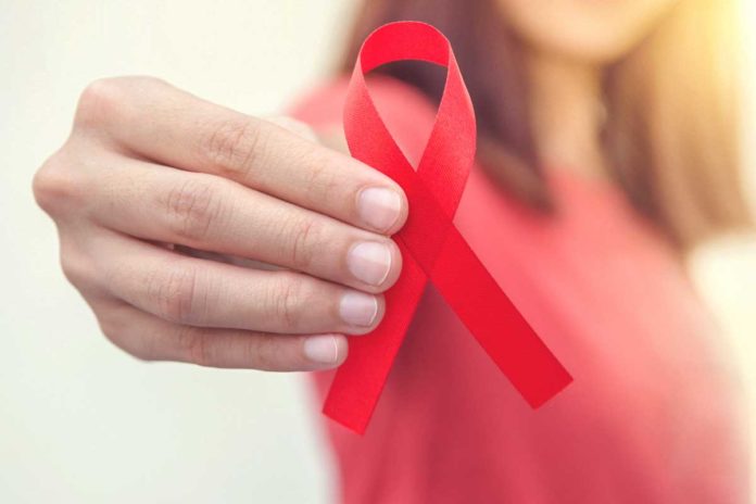 HIV Breakthrough : An Antibody that Attacks 99% of HIV Strains