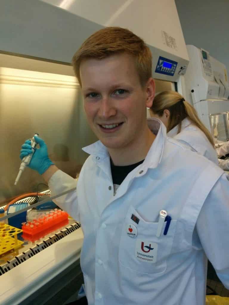 Bitcoin Concealed in the DNA