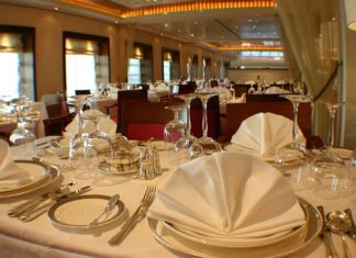 Study Finds Every Human Meal is Made of Over a 100 Plastic Fibers Study Finds Every Human Meal is Made of Over a 100 Plastic Fibers