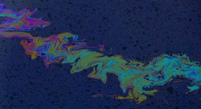 Scientists Develop a “Smart” Membrane, Promising a Solution to Oil Spills